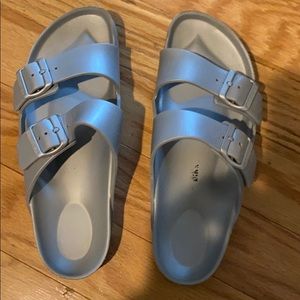 Waterproof Birkenstock’s in silver size 9-9.5